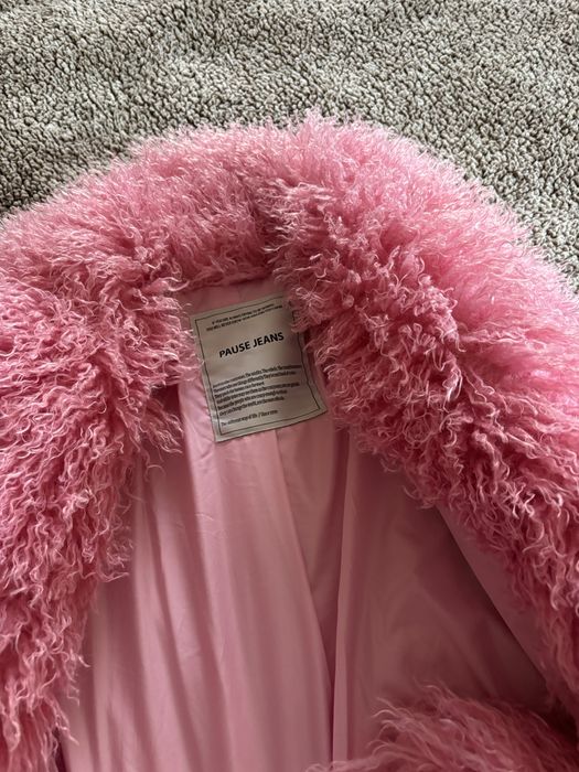 Ефектно розово палто