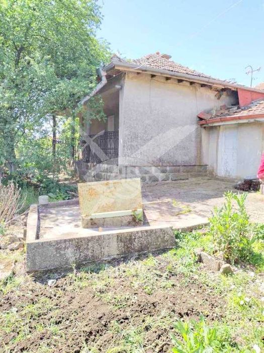 Продава се Къща в с. Пещерско, Област Бургас - 40 кв.м за 950 €/кв.м - Снимка #1