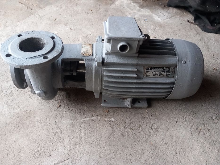 Трифазна водна помпа 6Е50м