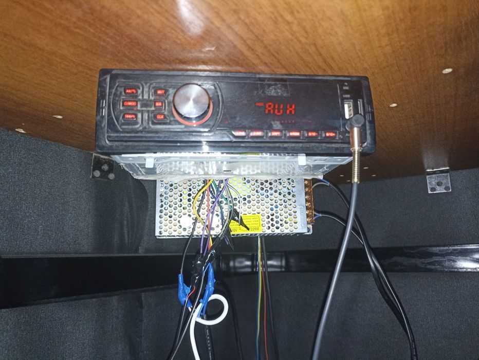 Продается Автомагнитола