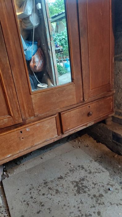 Старинная мебель