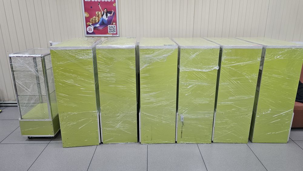 Витрины продам для торговли