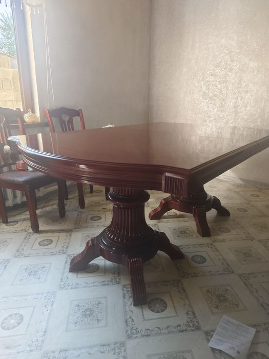 Продам стол отличного качество