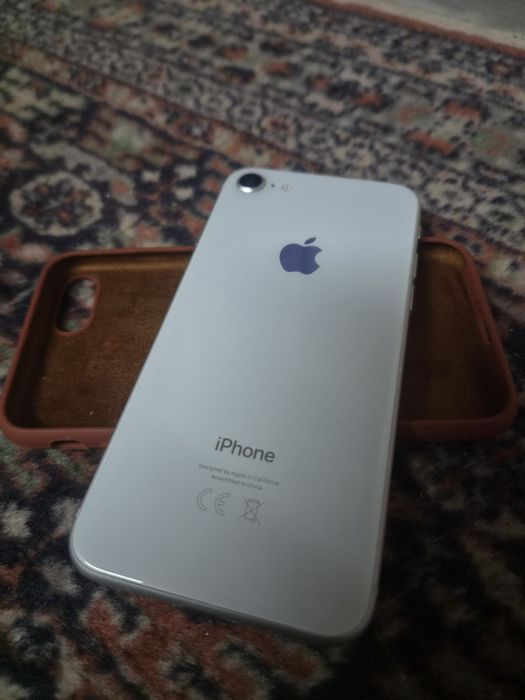 Продам или Обменяю  Айфон 8