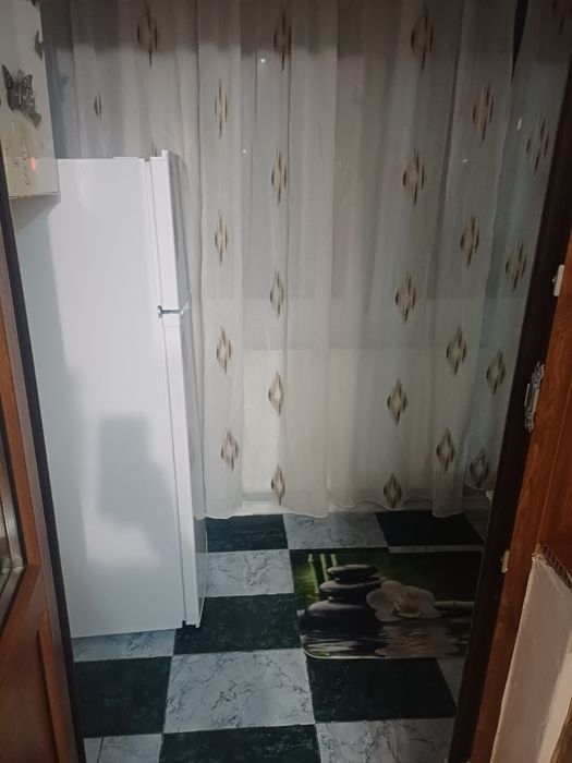 Închiriez garsonieră