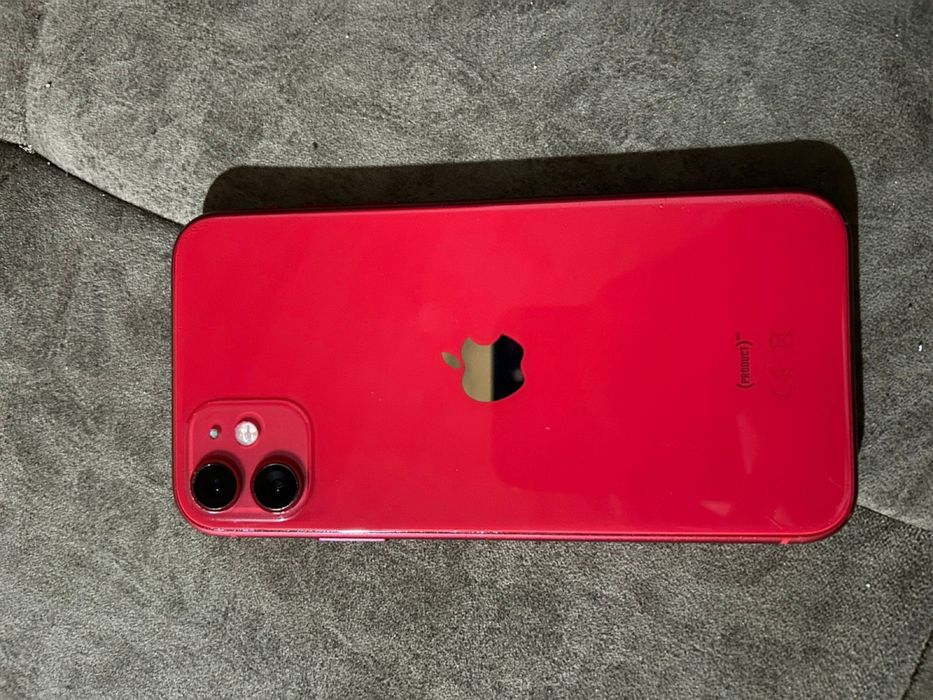 Айфон 11 срочно продам