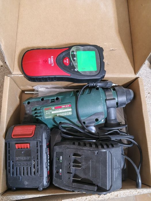 Продам перфоратор Dwt