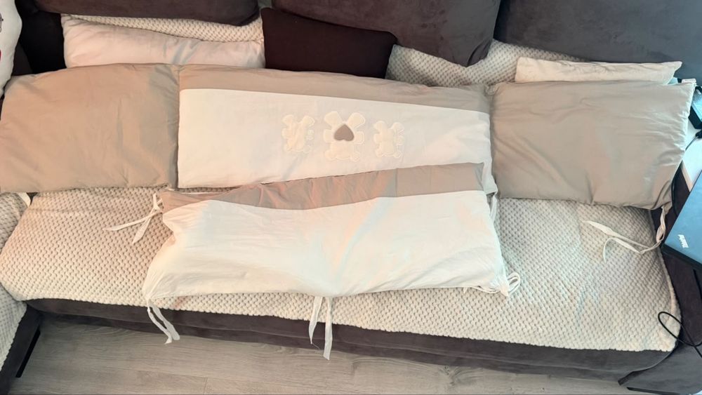 Patut Erbesi Mini Molly pachet complet cu lenjerie perna pilota aparatori