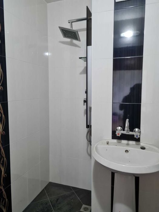 Продава се Тристаен апартамент в Плевен, Дружба 4 - 98 кв.м за 898 €/кв.м - Снимка #3