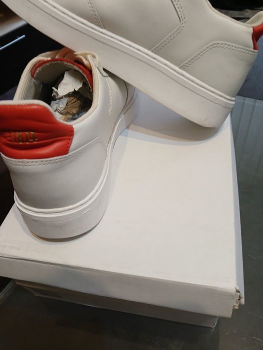 Страхотен модел на LYLE scott 42 носени 1 път