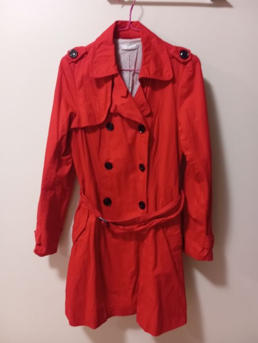 Дамски червен Тренчкот
