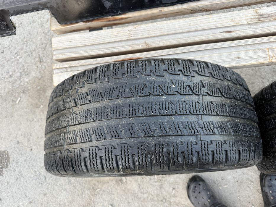Шина 245/45 r18 kumho 3 штук