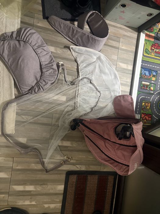 Carut cu landou si scoica