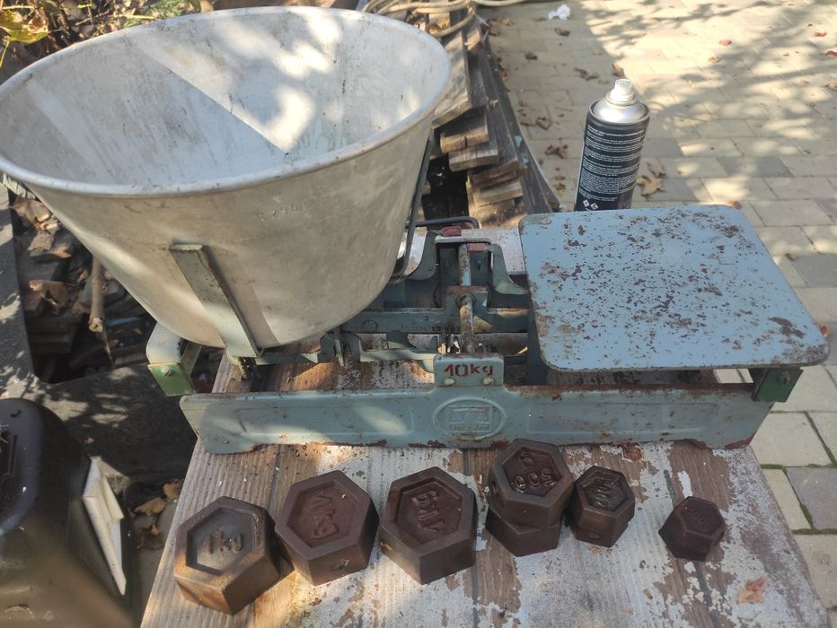 Cântar cu greutăți,pietre