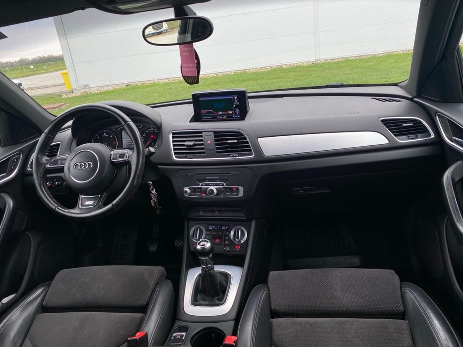 Audi Q3 2.0 TDI  S-line