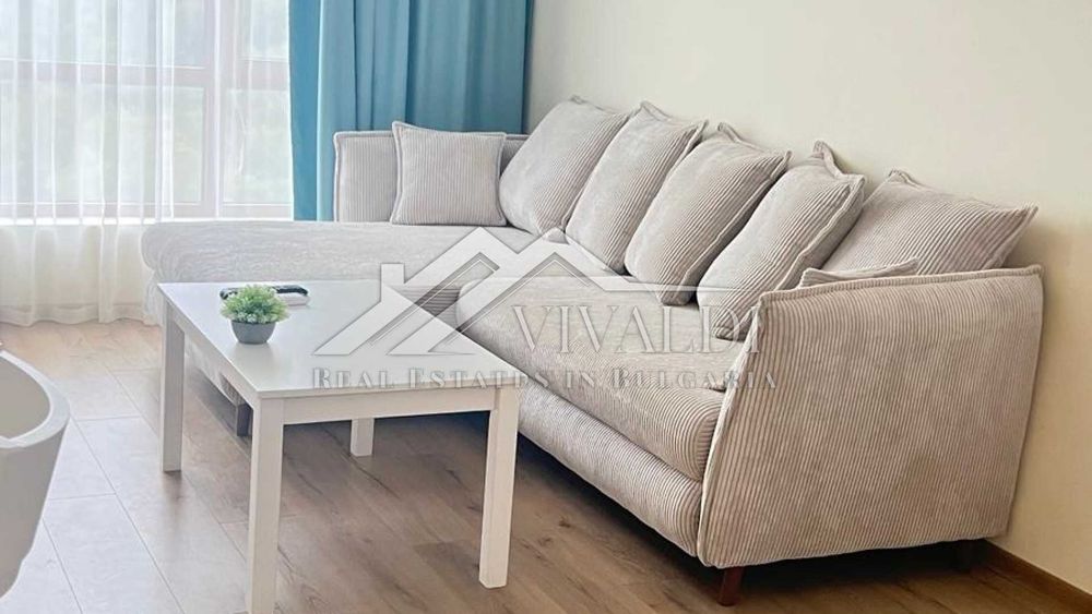 Дава се под наем Двустаен апартамент в Варна, Аспарухово - 70 кв.м за 700 € - Снимка #1