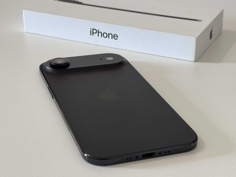 Бартер! Гаранция! iPhone ( 17 ) Air Space Black (Черен) 100% Батерия.