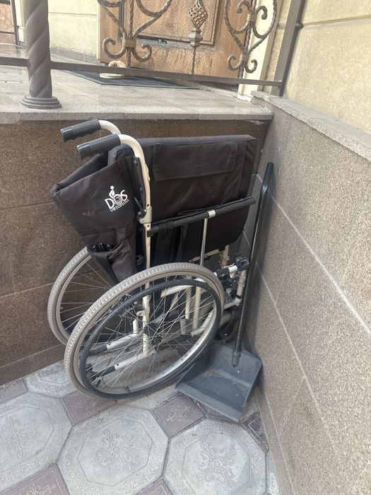 Продается инвалидная каляска