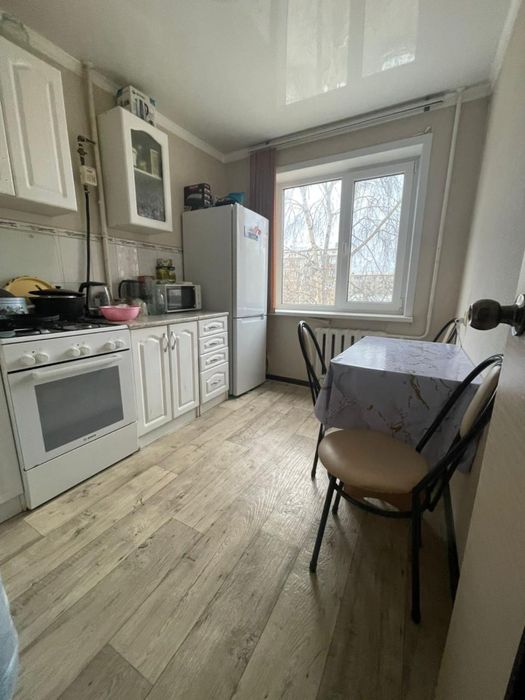 Продается 2 комнатная квартира в мкрн Васильковский