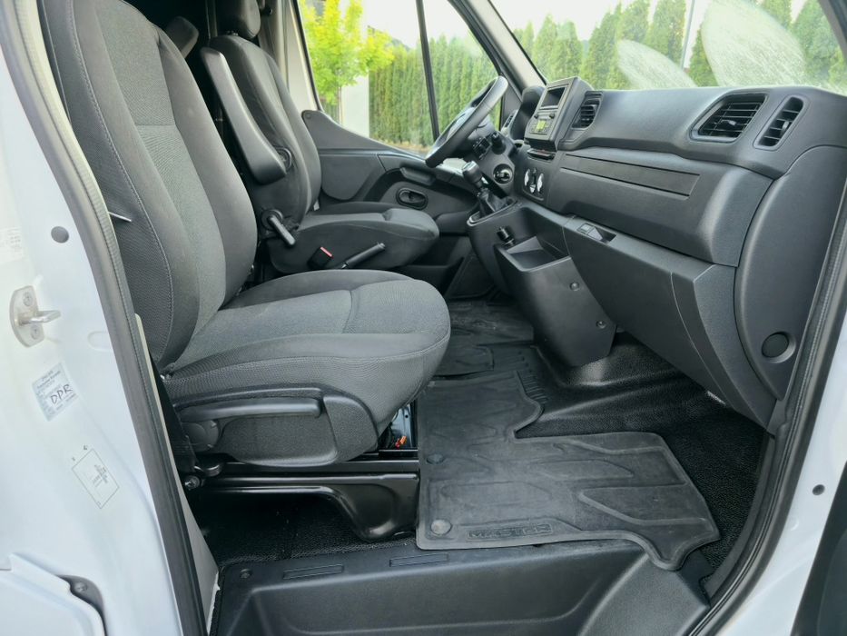 Renault Master 8 Europaleți 2.3 DCi 170 Cp - 2021