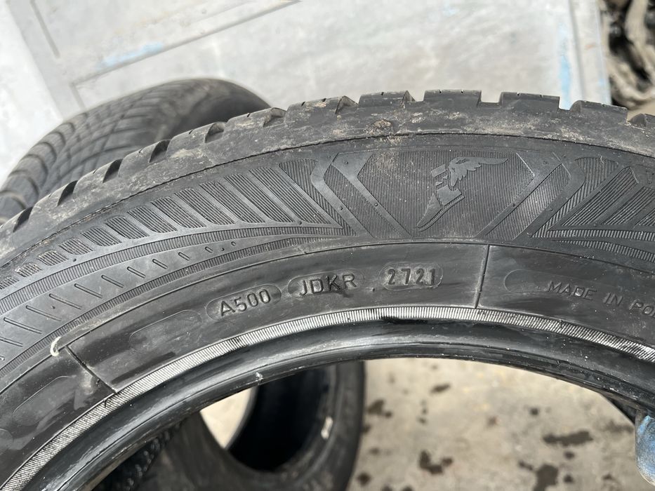 2 бр. всесезонни гуми 225/55/17 GoodYear DOT 2721 7 mm
