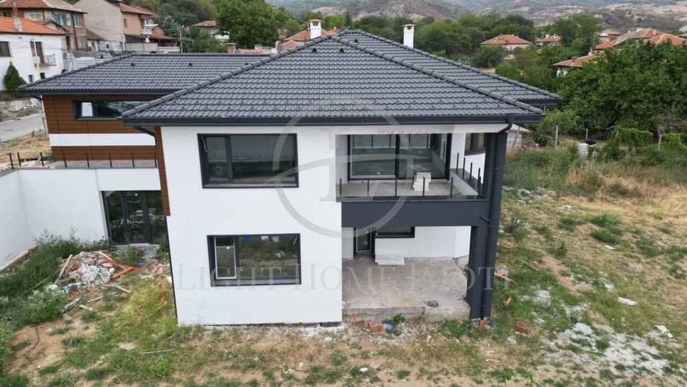 Продава се Къща в с. Първенец, Област Пловдив - 450 кв.м за 812 €/кв.м - Снимка #3