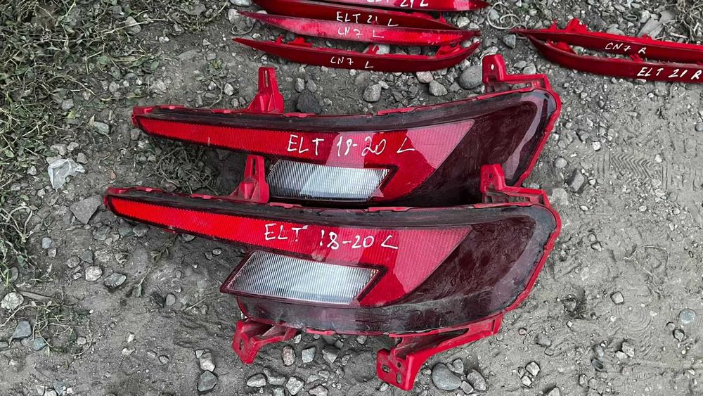 Задний катафот фонарь на бампере Hyundai Elantra 18-20 Елантра элантра