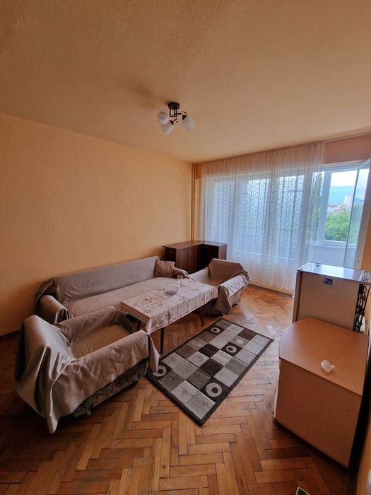 Дава се под наем Тристаен апартамент в София, Толстой - 65 кв.м за 586.5 € - Снимка #1