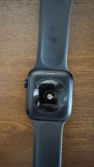 Apple watche se часы