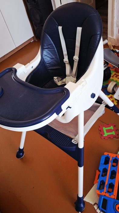 Продам детский  стульчик для кормления!