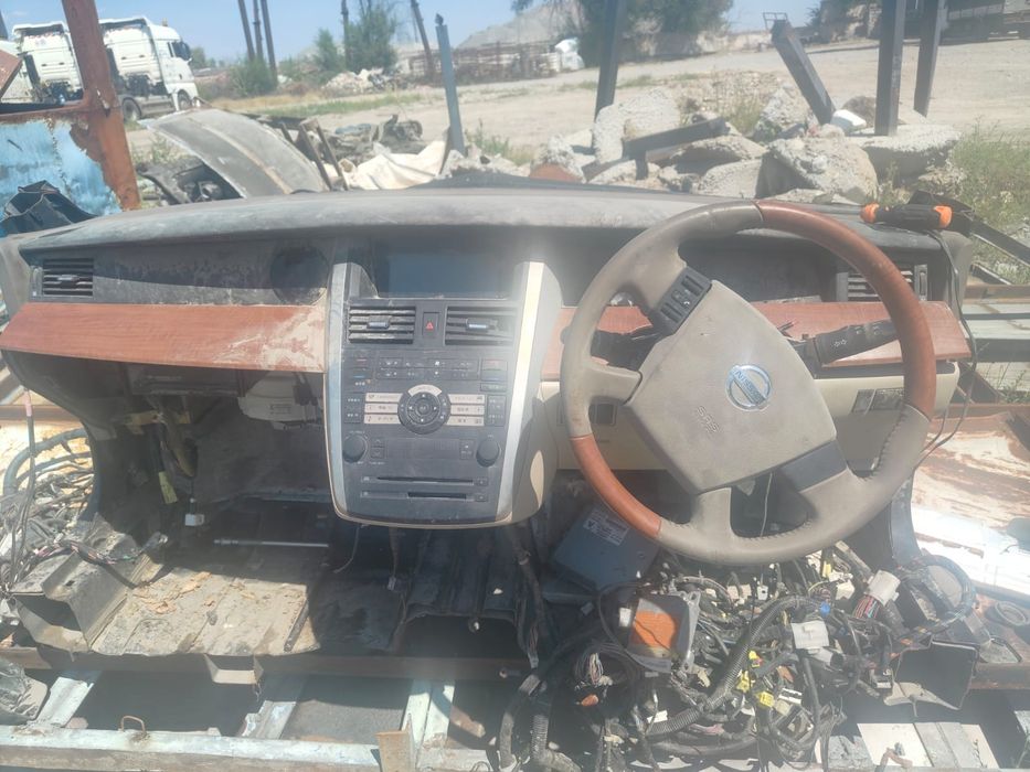 Продам запчасти на Nissan Teana