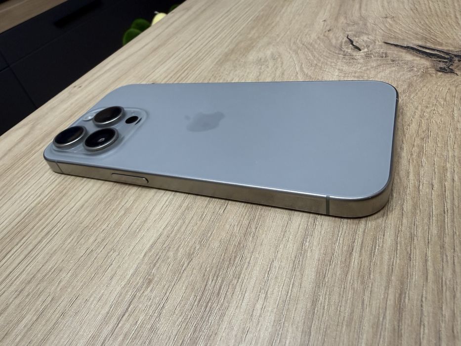Заглавие: iPhone 15 Pro 256GB Natural Titanium / 87% Battery / Кутия + Кабел