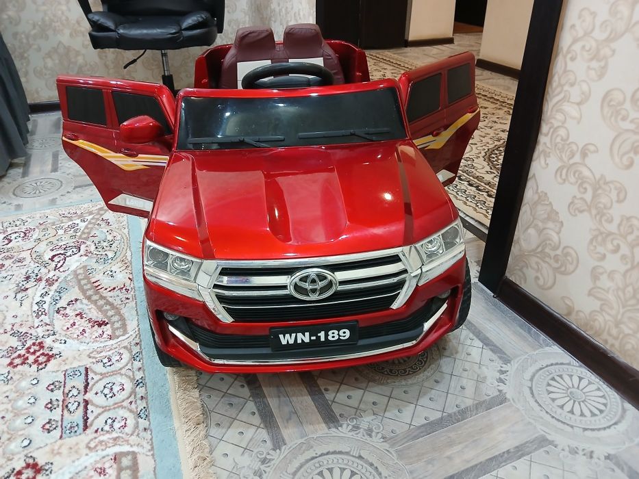 Продам электромобиль Land Cruiser