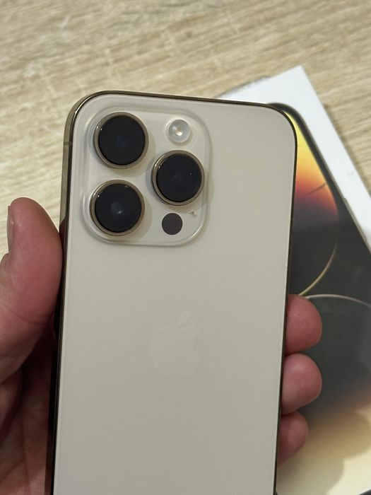 Продам Айфон 14 Про 256г