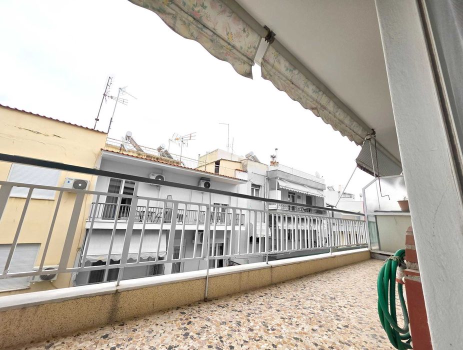 ПРОДАВА СЕ апартамент с площ 90 кв.м. в квартал „Профитис Илиас“ в Кавала (код 8384)