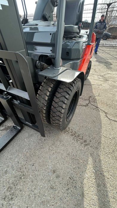 Продам Вилочный погрузчик (кара)