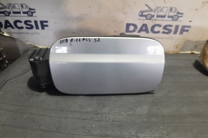 Usita rezervor A20475001403J A20475001403J Mercedes-Benz C-Class W204
