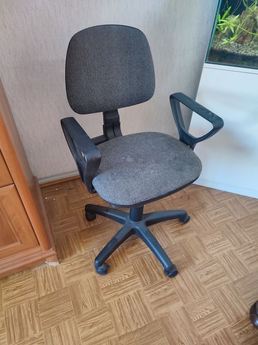 Компьютерный стул