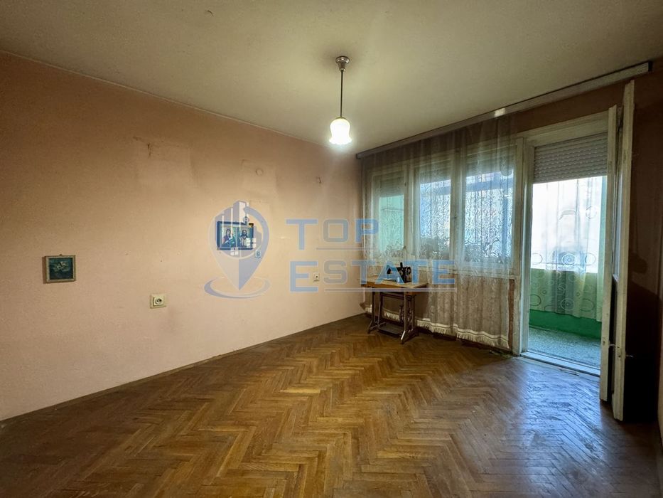 Продава се Многостаен апартамент в Горна Оряховица - 95 кв.м за 1053 €/кв.м - Снимка #2