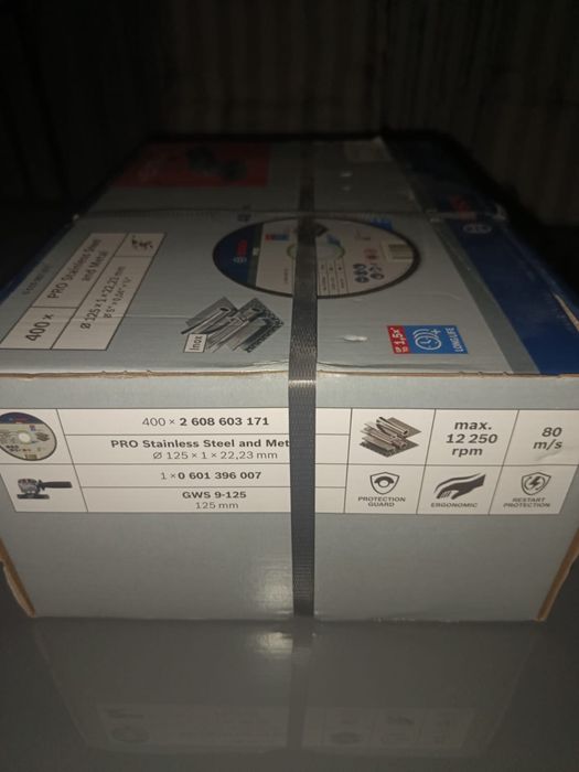 Polizor Bosch GWS 9-125 cu 400 de discuri