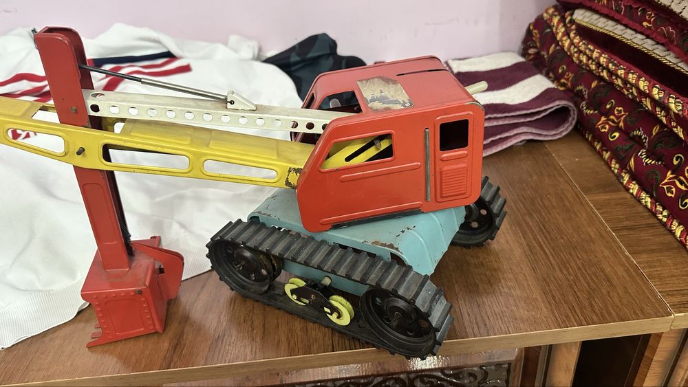 игрушка ссср экскаватор 1980г