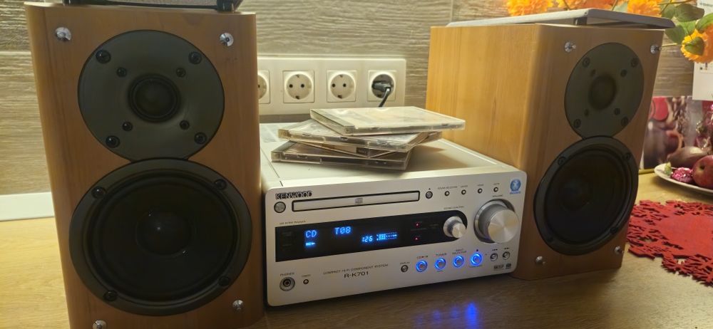 Sistem Kenwood RK701 bluetooth