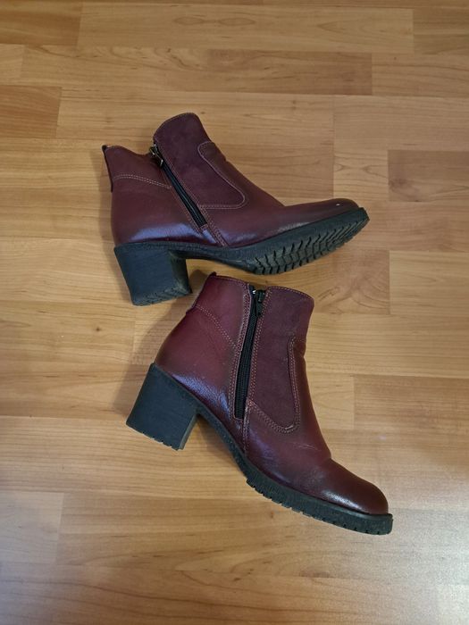 Боти от естествена кожа