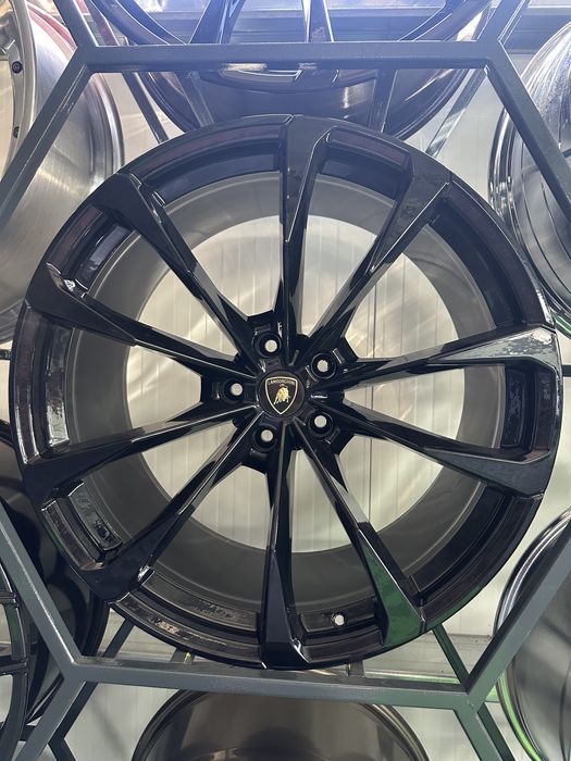 Jante originale Lamborghini Urus – R20