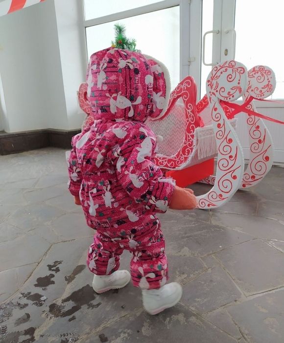 Зимний комбинезон для девочки