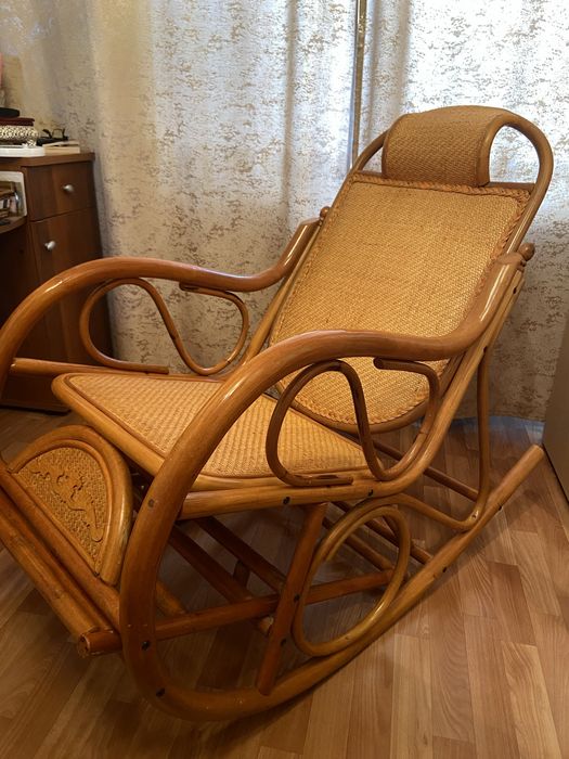 Продам Кресло - Качалку