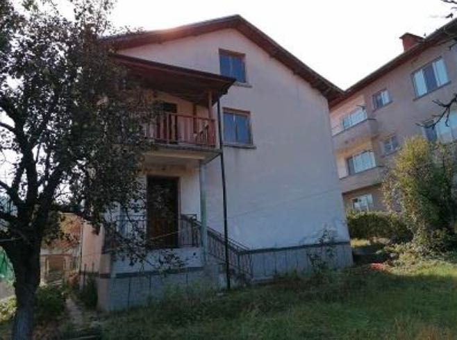 Продажба на имот в гр. Девин