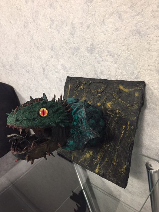 Ръчно изработена глава на дракон