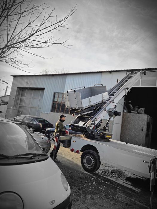 Lift mobil de inchiriat