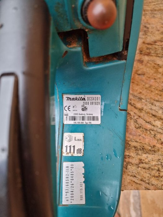 Makita     benzina  DCS 4301
